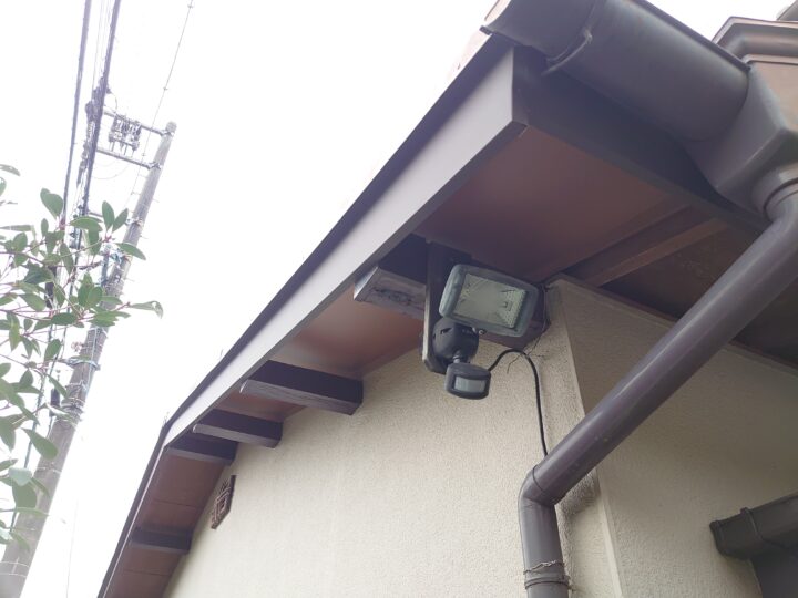 破風板及び軒天補修工事施工後