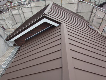 瓦屋根から金属屋根へ葺き替えの雨漏り・地震対策工事施工前