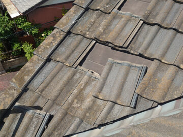 瓦屋根補修工事施工前