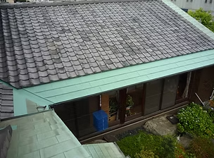 <span class="inline-text-color has-luminous-vivid-orange-text-color">経験と技術と創意工夫</span>